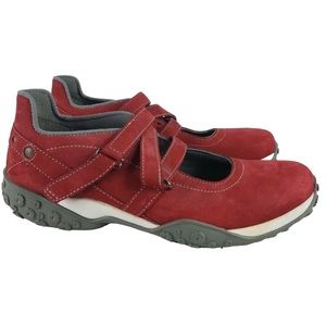 Timberland Mary Jane Red Leather Women’s Shoes EUC. Style 49318 9027 Size 8M
